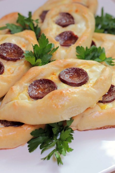 Soguk and Cheese Pide